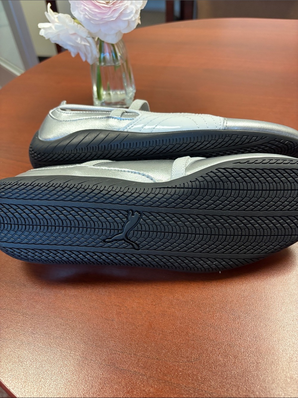 Puma Women's Metallic Silver Ballet Flats with Elastic Cross Straps - Picture 4 of 5